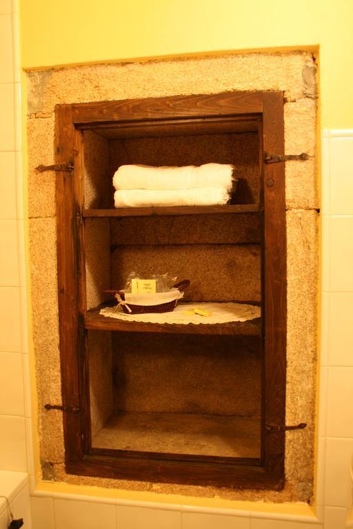 Rectoral De Goian Guest House Sarria Ruang foto