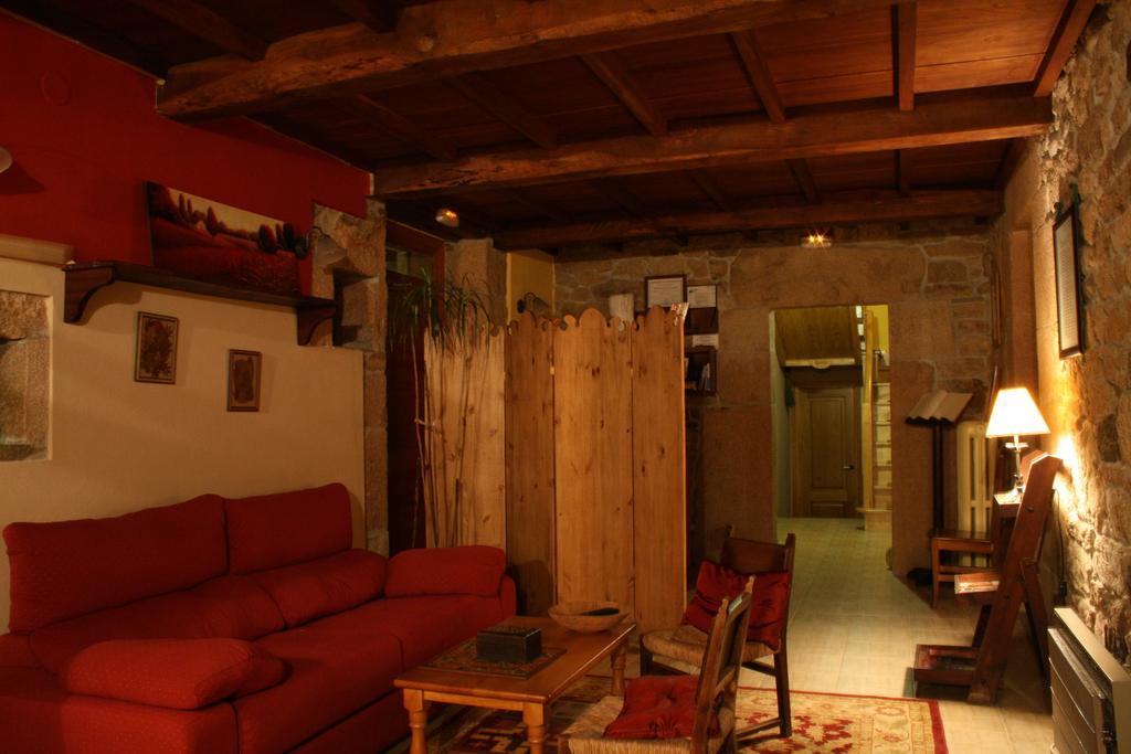 Rectoral De Goian Guest House Sarria Bagian luar foto