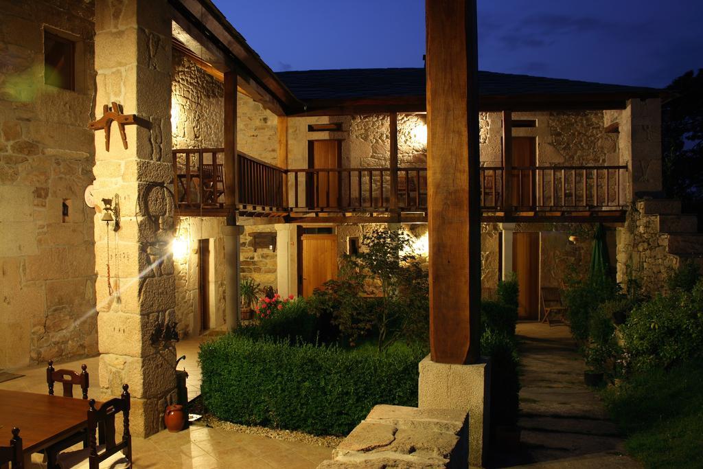 Rectoral De Goian Guest House Sarria Bagian luar foto