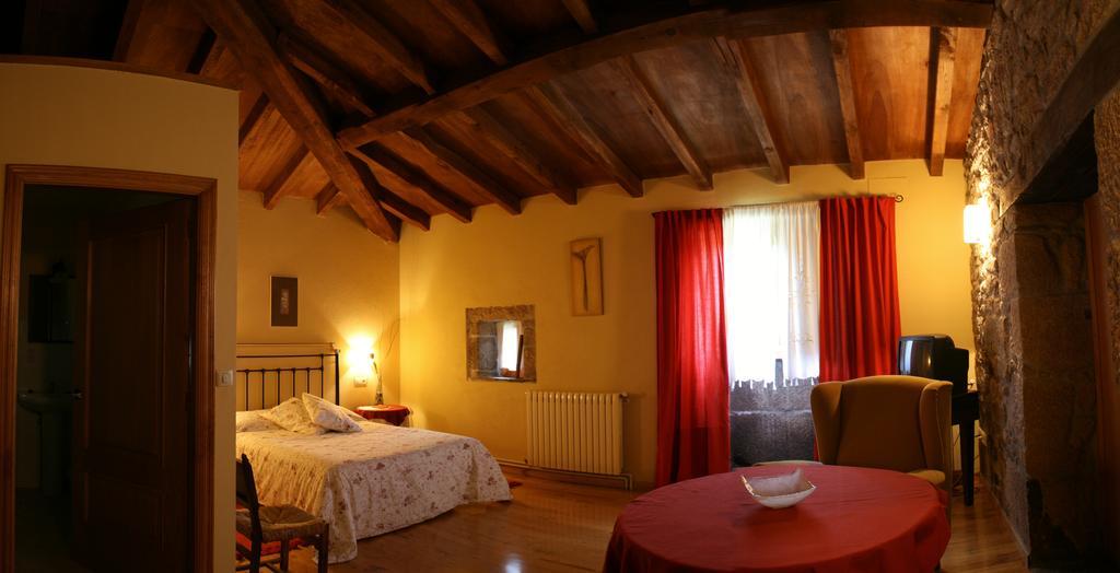 Rectoral De Goian Guest House Sarria Ruang foto