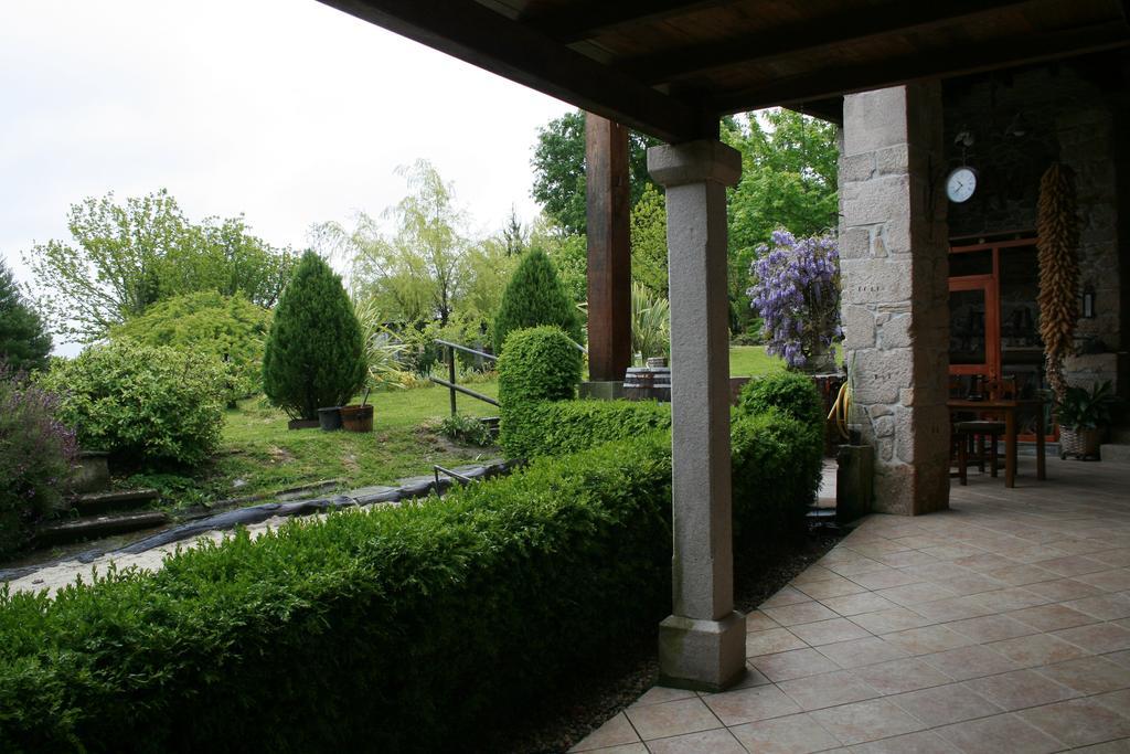 Rectoral De Goian Guest House Sarria Bagian luar foto